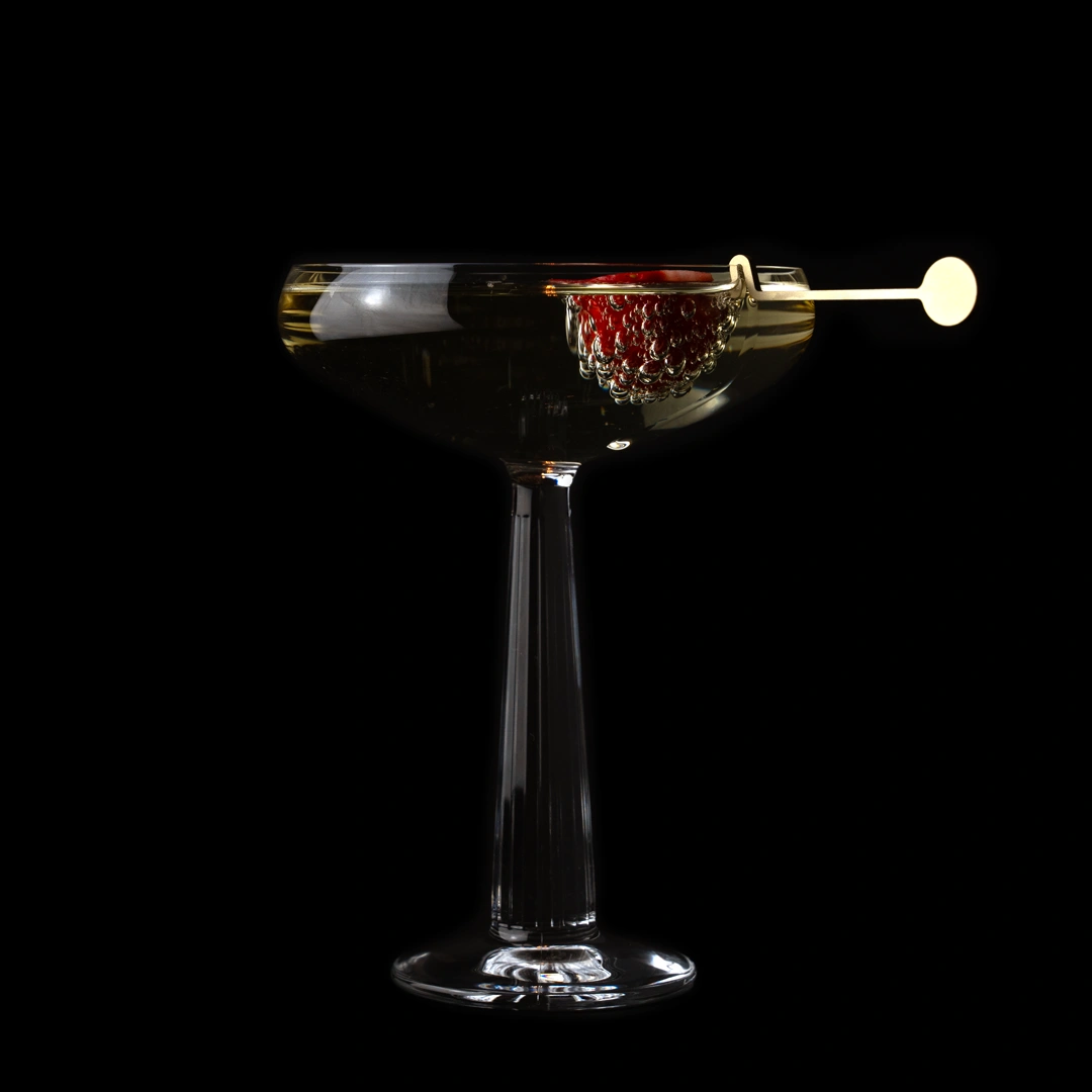 Big Top | Classic Champaigne Cocktail With Strawberry