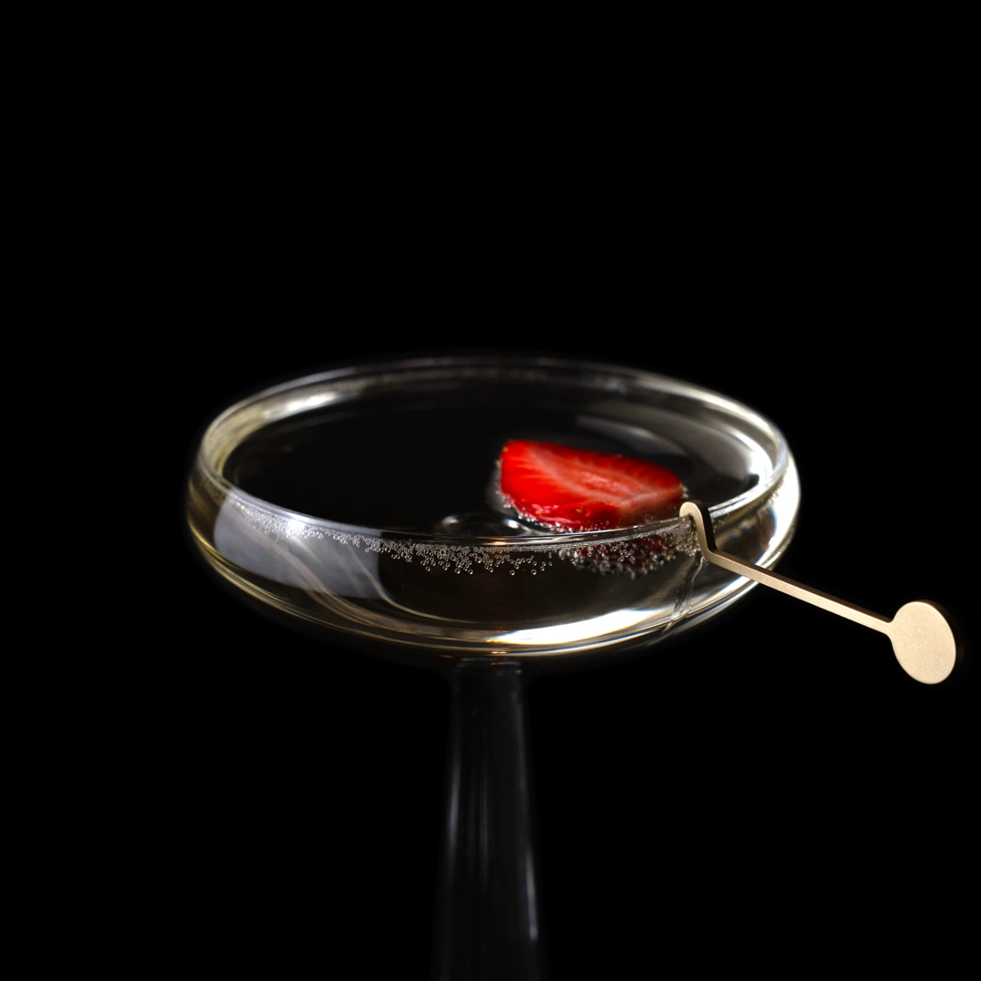 Big Top | Classic Champaigne Cocktail With Strawberry